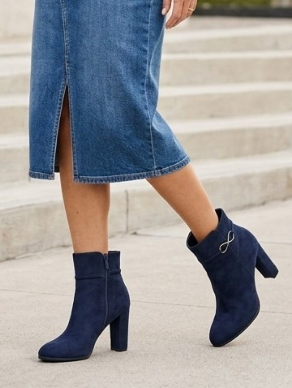 Impo Oneesa Faux Suede Ankle Boots Navy Blue Booties Size 11